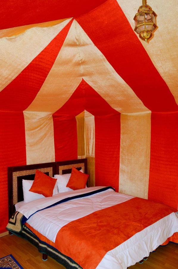 Les Roches Desert Camp Мерзуга Экстерьер фото